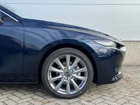 Mazda 3 thumbnail 9