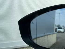 Mazda 3 thumbnail 10