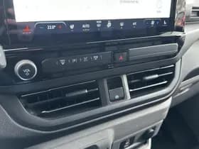 Ford Tourneo thumbnail 23