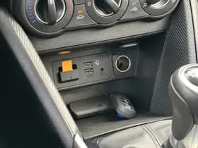 Mazda 2 thumbnail 16