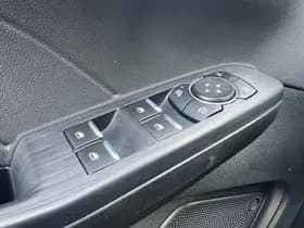 Ford Kuga thumbnail 17