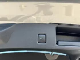 Ford Kuga thumbnail 12