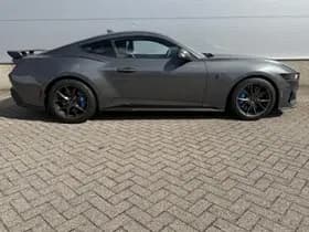 Ford Mustang thumbnail 12