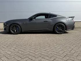 Ford Mustang thumbnail 5