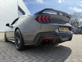 Ford Mustang thumbnail 7