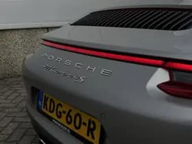 Porsche 911 thumbnail 17