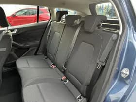 Ford Focus thumbnail 7