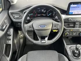 Ford Focus thumbnail 8