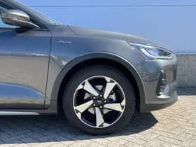 Ford Focus thumbnail 15