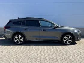 Ford Focus thumbnail 3