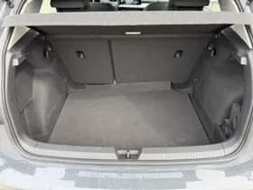 Volkswagen Golf thumbnail 10
