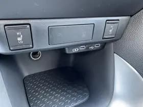 Mazda 2 thumbnail 16