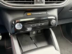 Ford Kuga thumbnail 25