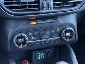 Ford Focus thumbnail 17