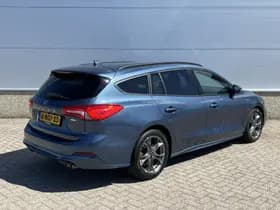 Ford Focus thumbnail 4