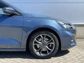 Ford Focus thumbnail 5
