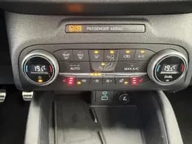 Ford Kuga thumbnail 25