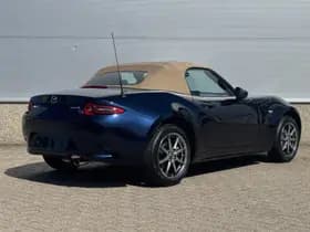 Mazda MX-5 thumbnail 9