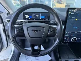 Ford Mustang thumbnail 16