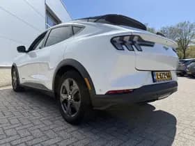 Ford Mustang thumbnail 7