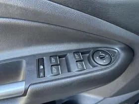 Ford Kuga thumbnail 17