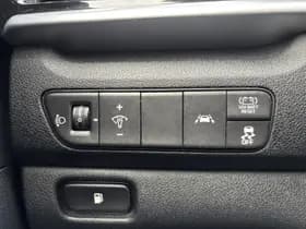 Kia Niro 1.6 GDi Hybrid DynamicLine thumbnail 17