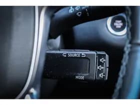 Renault Captur 1.3 TCe 140 Intens Van 17.950,- NU 16.950,- ! thumbnail 10