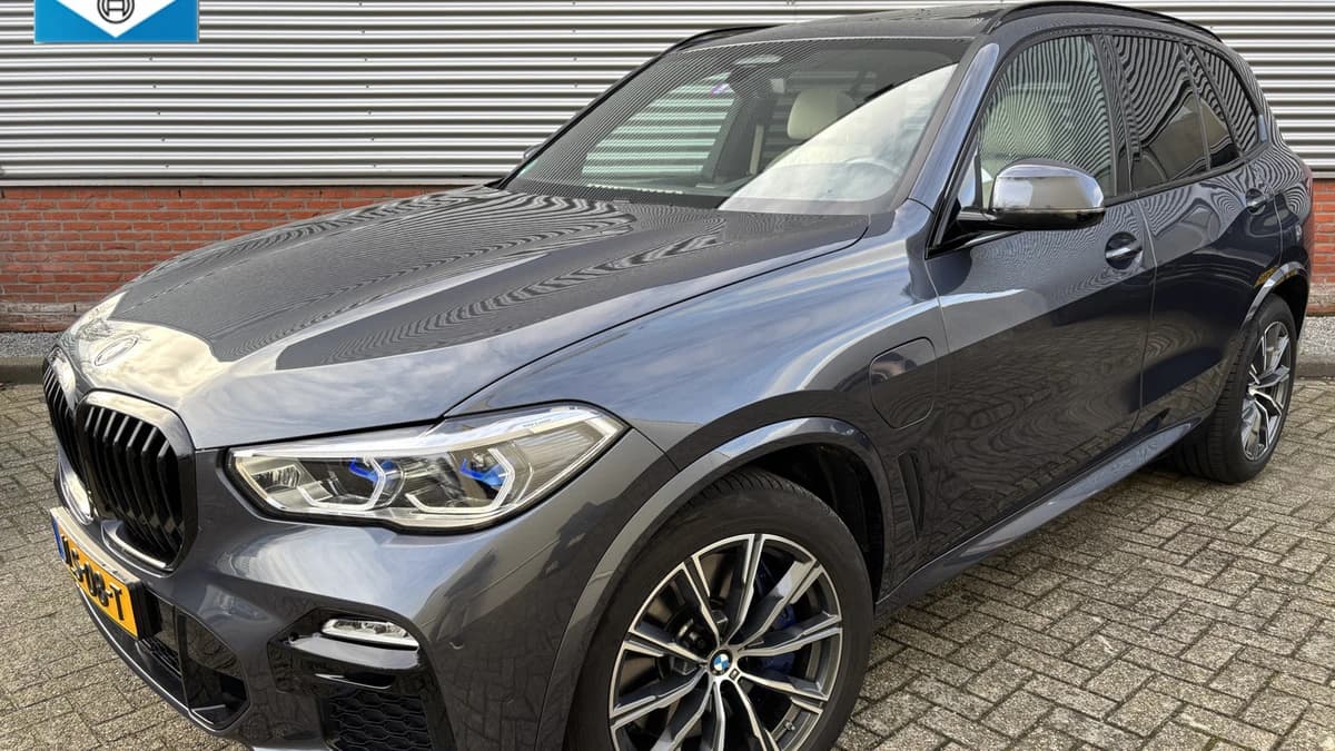 BMW X5 xDrive45e High Executive — foto 1