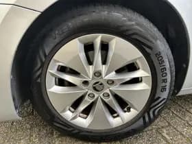 ŠKODA Octavia 1.0 e-TSI Business Edition thumbnail 18