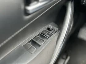 Toyota Corolla Touring Sports 1.8 Hybrid Business Plus thumbnail 9