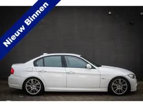 BMW 3 Serie 325i Business Line M Sport Net binnen - Nu al te bezichtigen
