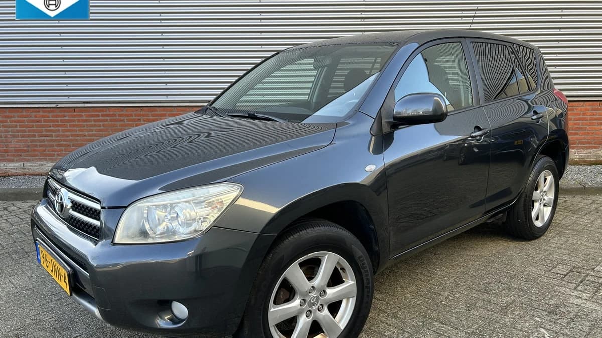 Toyota RAV4 2.0 VVTi X-Style — foto 1