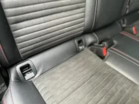 Mercedes-Benz CLA 180 Business Solution AMG Upgrade Edition thumbnail 26