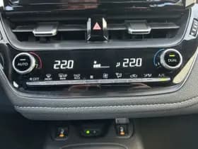 Toyota Corolla Touring Sports 1.8 Hybrid Business Plus thumbnail 16