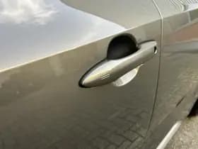 Toyota Corolla Touring Sports 1.8 Hybrid Business Plus thumbnail 23