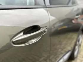 Peugeot 3008 1.2 PureTech Blue Lease Premium thumbnail 23