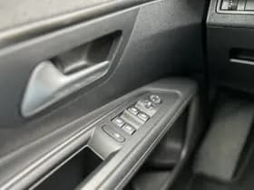 Peugeot 3008 1.2 PureTech Blue Lease Premium thumbnail 7