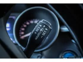 Toyota C-HR thumbnail 11