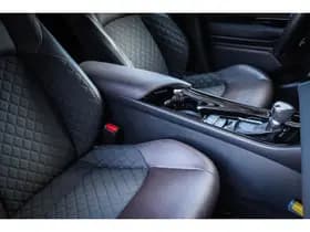 Toyota C-HR thumbnail 15