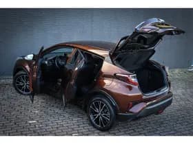 Toyota C-HR thumbnail 18