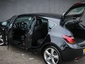 Opel Astra 1.6 Turbo Sport Xenon/Navi/Airco/180 PK thumbnail 16