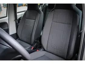 Volkswagen Up! thumbnail 9