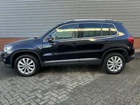 Volkswagen Tiguan thumbnail 2
