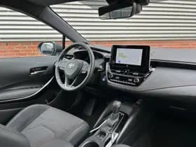 Toyota Corolla thumbnail 5