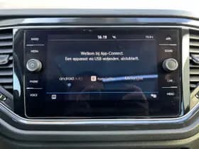 Volkswagen T-Roc thumbnail 17