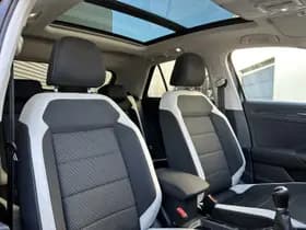 Volkswagen T-Roc thumbnail 7