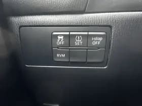 Mazda 3 thumbnail 11