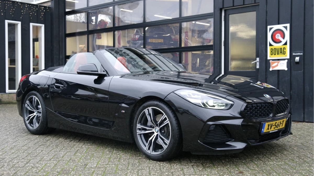 BMW Z4 Roadster sDrive20i High Executive Edition M-Sport — foto 1