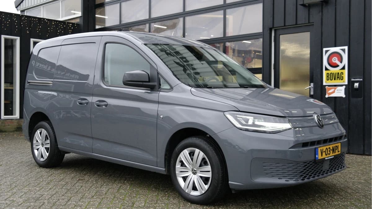 Volkswagen Caddy Cargo 2.0 TDI 4MOTION 1st Edition 4x4 — foto 1