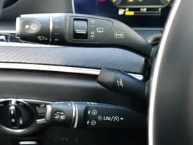 Mercedes-Benz E-Klasse Estate 200 Business Solution AMG thumbnail 11